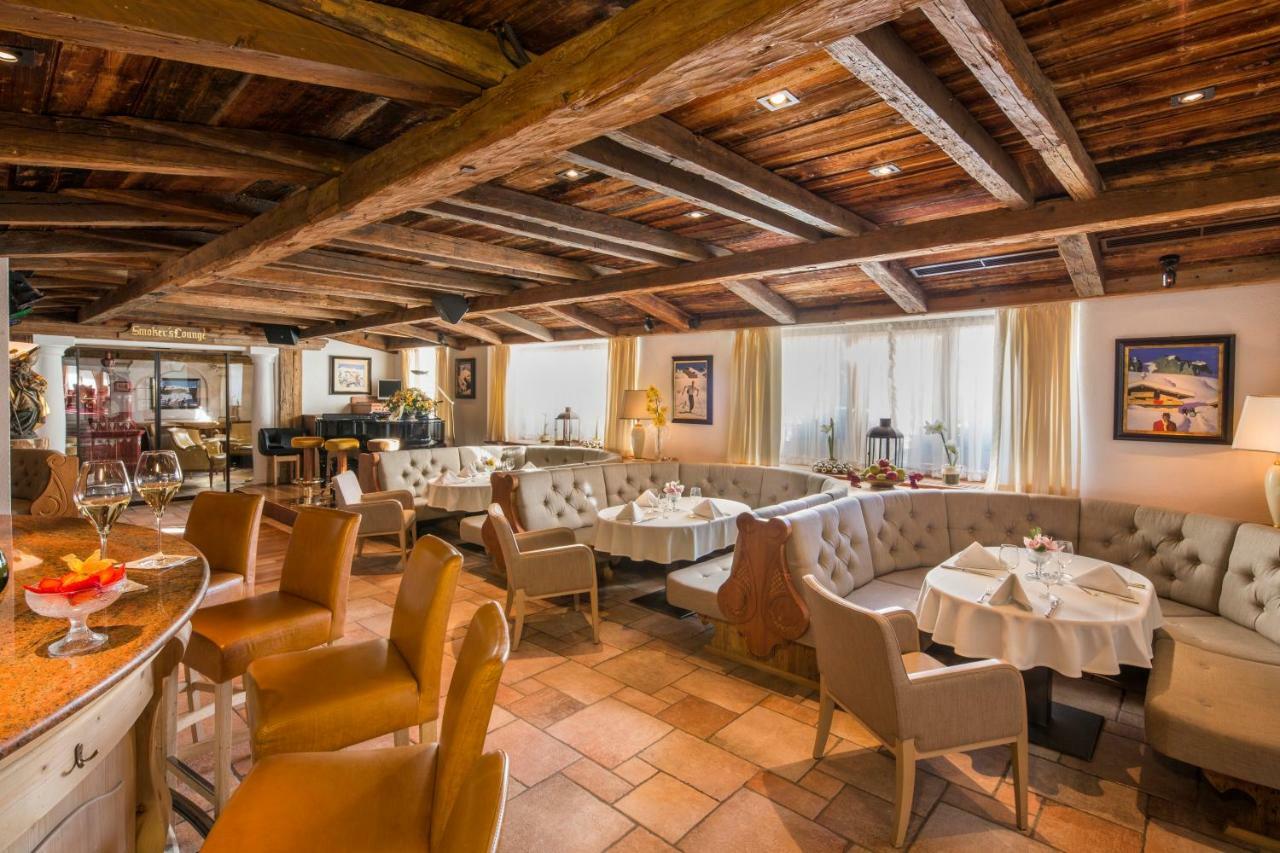 Hotel Sassongher Corvara In Badia Bagian luar foto